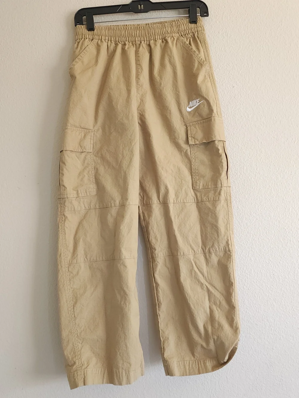 Nike Big Kids Sportswear Club Woven Cargo Pants Tan Khaki Size L